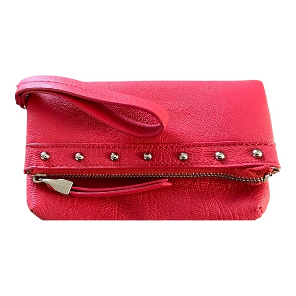 Jennifer Lopez Handbags - Jennifer Lopez Clutch/Wristlet